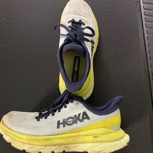 Hoka shoes size 7.5